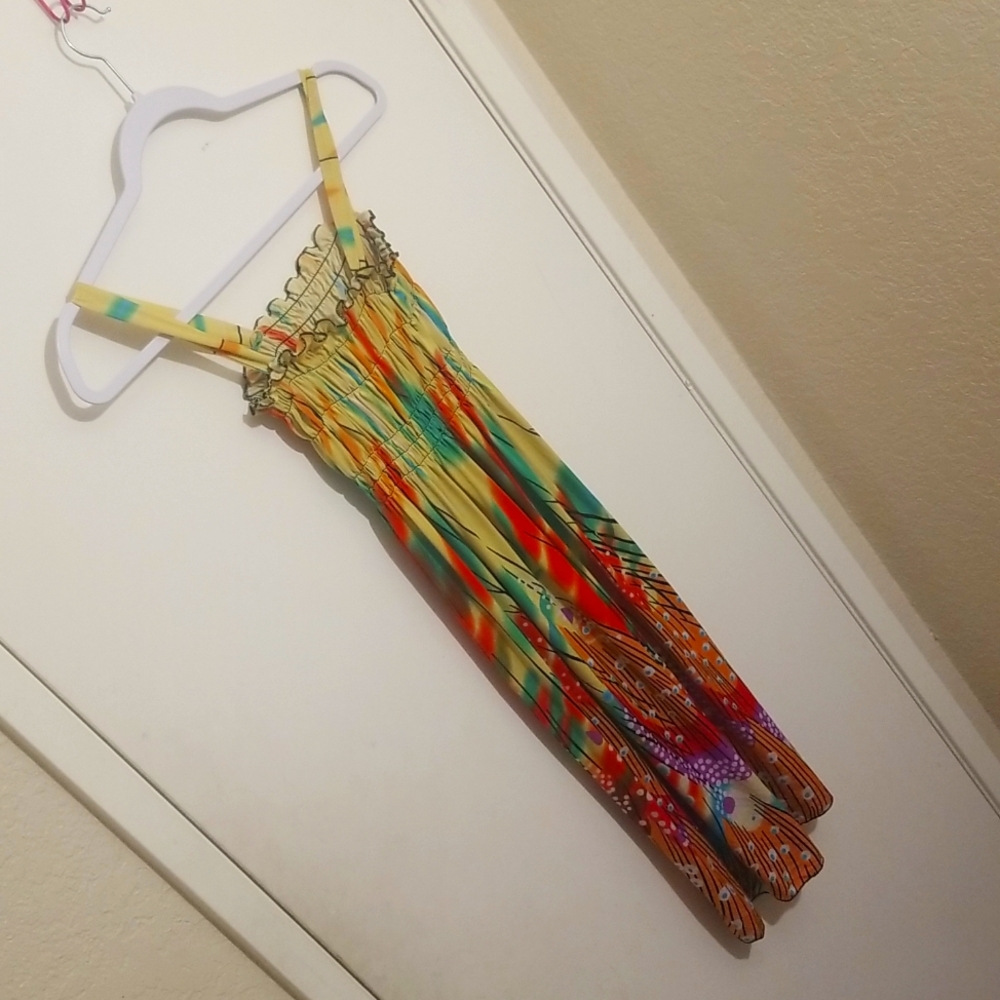 Knee-length nightgown red yellow green